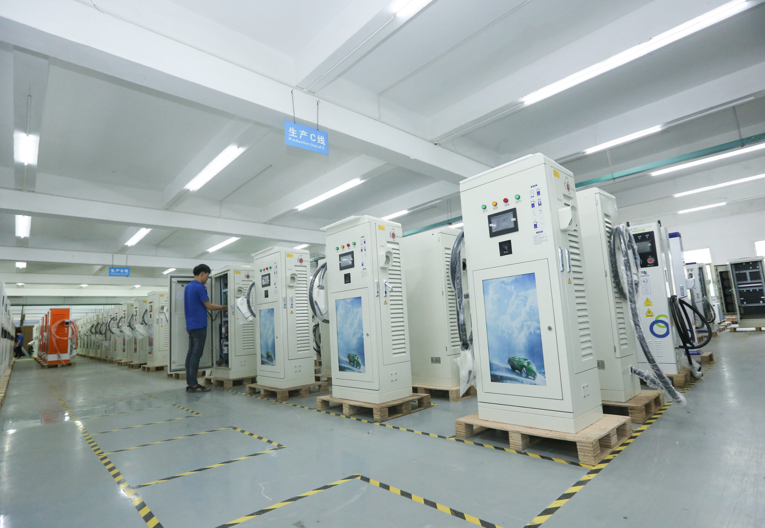 Comparison of top 10 Chinese EV charger manufacturers for export markets in 2026